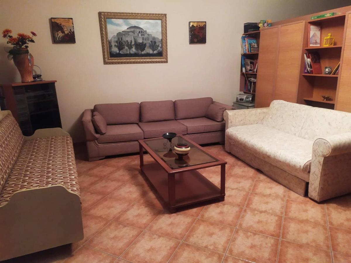 Homely Spáta Buitenkant foto
